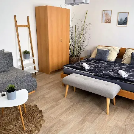 Domek Pod Strani * فالتيس